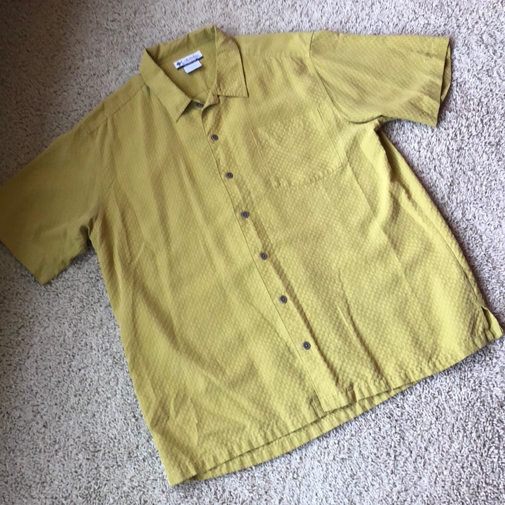 Columbia Short Sleeve Shirt